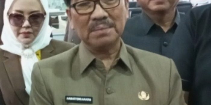 Benahi Wajah Kota, Bupati Hamartoni Lakukan Penataan Pasar