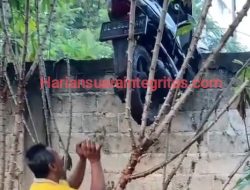 Kehabisan Tenaga, Maling di Lampung Timur Tinggalkan Sepeda Motor Curian di atas Tembok Setinggi 2 Meter